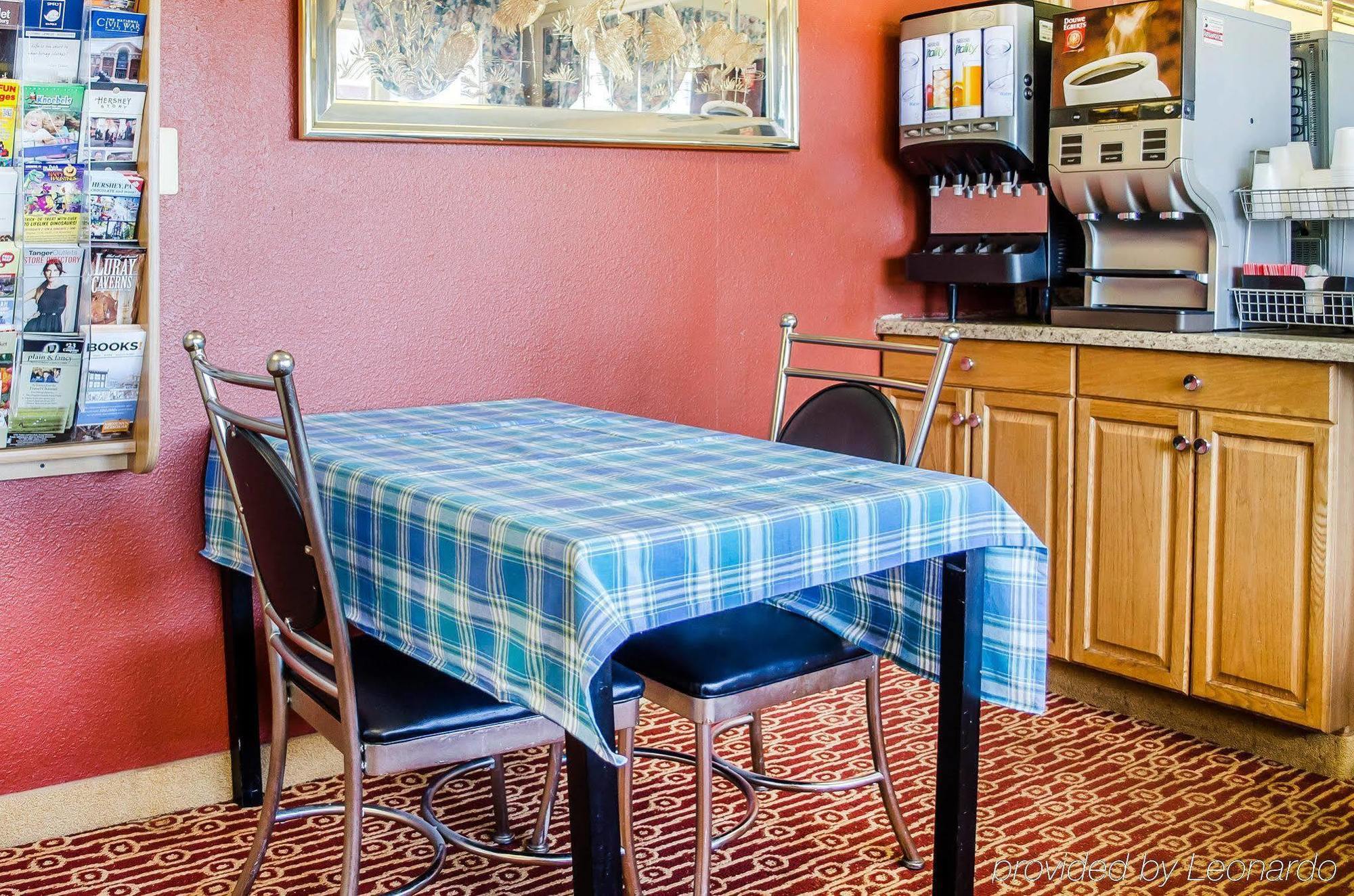 Rodeway Inn Harrisburg Exteriör bild
